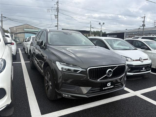 XC60 T5 AWD モメンタム 4WD 禁煙車 純正9インチナビ フルセグ