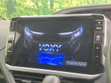【BIG-Xナビ】人気の大画面BIG-Xナビを装備。専用設計で車内の雰囲気にマッチ!ナビ利用時のマップ表示は見やすく、テレビやDVDは臨場感がアップ!いつものドライブがグッと楽しくなります♪