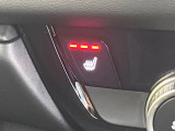 【シートヒーター】寒い日に重宝するシートヒーター!エアコンより早く温まってくれるので寒がりの人も安心ですね♪エアコンの温風は乾燥するから苦手、という方にもをおすすめです。