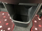 中古車をお選びいただく際に気になる走行距離や修復歴などに加えてキズ・凹みの有無・状態や消耗品の交換、今までの整備状況が &ldquo;ダイハツ認定中古車カルテ&rdquo;でわかります。