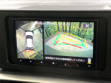 【パノラミックビューモニター】専用のカメラにより、上から見下ろしたような視点で360度クルマの周囲を確認することができます☆死角部分も確認しやすく、狭い場所での切り返しや駐車もスムーズに行えます。