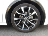 トヨタ認定中古車保証付!(1年間、距離無制限 HV車はHV保証付) 別途延長保証もご用意しております♪ ぜひ現車を確認にご来店ください