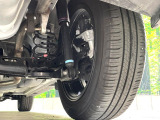 お車を安心してお乗りいただく為には、足回りの定期点検が欠かせません。サービスサポート(有償保証)では無料点検もご提供しており、安心のカーライフをお過ごしいただけるサポート体制が整っています。