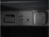 【USB接続】USB接続も可能です。スマートフォンと連動して音楽も再生可能です。