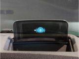 MINIのメーターパネルは円をコンセプトにデザインされております。おしゃれで愛嬌のあるMINI独自のデザインに惹かれる方は数多くいらっしゃいます。