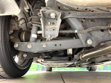 お車を安心してお乗りいただく為には、足回りの定期点検が欠かせません。サービスサポート(有償保証)では無料点検もご提供しており、安心のカーライフをお過ごしいただけるサポート体制が整っています。