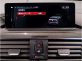 シフトレバー周辺に搭載されたiDrive(ナビのコントローラー)はドライバーの運転姿勢を崩さず、直感的に操作が可能で御座います