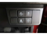 【クリアランスソナー】警告音と表示で、障害物の確認をアシスト♪縦列駐車時や駐車場・車庫などでの取り回しをサポートします。