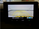 バックカメラ搭載です!車庫入れが苦手な人はもちろん、車両感覚に自信がある人にもお勧めです!見えない箇所が見えるようになるので、低い障害物や隠れてしまっている子供の存在等にも気付く事が出来ます。