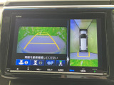 バックモニターで、後方の状況を安全に確認できます。狭い場所での駐車や、死角になりやすい場所での移動も安心です。