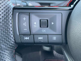 ステアリングスイッチも付いておりますので、運転中でも音量の変更など可能です。