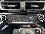 オートエアコンなので細かい温度調整も可能で常に快適な車内空間を保てます♪