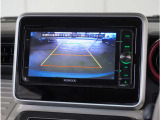 【バックカメラ】駐車が苦手な方でも安心してお乗りいただけます。リバース連動で画面が切り替わるのでとっても便利です。