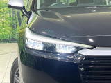 【LEDヘッドライト】悪天候や夜間走行時も良好な視界を確保し安心して運転できる高輝度LEDヘッドライトを装備!点灯速度が早く、消費電力も抑えられています。