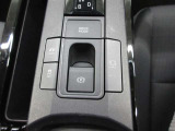 「電動パーキングブレーキ」「ホールドブレーキ」 を採用