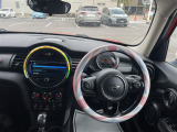◆LIBERALAは、輸入車選びの新たなスタイルを提案するインポート・セレクト・ブランドです。オーナー様となる方がクルマから直接感じる感性を第一にした、最良の一台との出会いをコーディネートいたします。