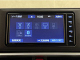 Bluetooth対応、CD/DVD再生機能付き。お好きな音楽を聴きながらのドライブは楽しいですよね〜♪