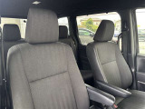 【運転席】シートの状態は良好ですので、安心してお乗りいただけます