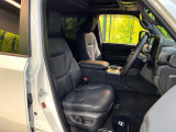 運転席シート廻りは使用感も少なく、良好な状態となっています。丁寧に使われていたことがよくわかりますね。