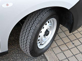 日産純正スチールホイールとセンターキャップ