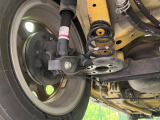 お車を安心してお乗りいただく為には、足回りの定期点検が欠かせません。サービスサポート(有償保証)では無料点検もご提供しており、安心のカーライフをお過ごしいただけるサポート体制が整っています。