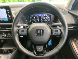 【純正革巻きステアリング】上質な革を使用することで、手にしっかり馴染みとても運転しやすいハンドルです♪