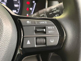 【アダプティブクルーズコントロール】高速道路での長距離走行が楽に!!自動で速度を保つクルーズコントロールが、衝突軽減システムと連携し、前方の車両を感知して車間を保つように速度調節してくれます!!