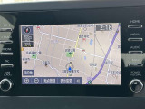 純正ナビを装備。タッチパネル式で使いやすく、お出かけもラクラクです。