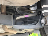 お車を安心してお乗りいただく為には、足回りの定期点検が欠かせません。サービスサポート(有償保証)では無料点検もご提供しており、安心のカーライフをお過ごしいただけるサポート体制が整っています。
