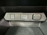 シガーソケット用の充電器が使用可能です!