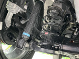 お車を安心してお乗りいただく為には、足回りの定期点検が欠かせません。サービスサポート(有償保証)では無料点検もご提供しており、安心のカーライフをお過ごしいただけるサポート体制が整っています。