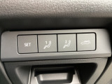 運転席シートポジションを2つまでメモリーすることができます
