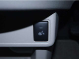 運転席シートヒータースイッチ