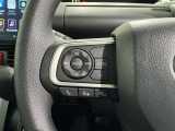 ステアリングスイッチ装備!運転しながら手元でオーディオの操作などができます。