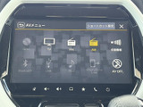 画面にはテレビやラジオ、ディスクなどの選択肢が並び、使いたい音源を選びやすい構成です。各項目が見やすくまとまり、日常の移動中も好みに合わせて活用できます。
