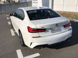 車両の詳細、ご質問につきましては、営業スタッフまでお気軽にご連絡下さいませ。遠方のお客様には実車の詳細動画送信も承ります。お問合せをお待ち致しております。