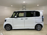 ご納車までの期間ですが、県内のお客様は2、3週間、県外のお客様は3、4週間ほどでご納車が可能となります。但し、お支払いや書類の状況によっては多少の前後もありますので、その際には何卒ご了承下さい。