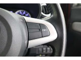 『ハンドル右側』のスイッチは、空調や色々な機能を操作できるようになっています!車種により変わるので詳しくは、お尋ねください!