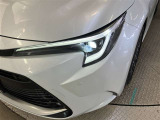 【LEDヘッドライト】白く照らされるのが特徴です。明るいだけでなく、周囲からの認知されやすく歩行者や死角にいる方へアピール効果、安全性が飛躍的に向上します!
