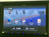 ラジオや地デジ、Bluetooth AUDIOなど複数の音源を画面から選択できます。使いたい音源を見つけやすく、通勤や買い物など普段の移動時間を快適に過ごせます。