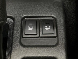 【シートヒーター】寒い日に重宝するシートヒーター!エアコンより早く温まってくれるので寒がりの人も安心ですね♪エアコンの温風は乾燥するから苦手、という方にもをおすすめです。