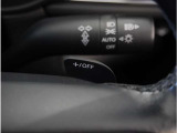 【ステアリングシフトスイッチ】ハンドルから手を離さずに素早くシフトアップ&ダウンができます。お近くの広島マツダまでお越しください。