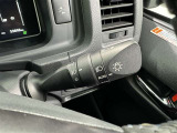 【オートライト】車外の明るさに応じて自動的にライトの点灯・消灯をしてくれます