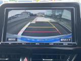 駐車時の安全性を高めるバックモニター。狭い場所でも安心して駐車できますね。ガイドライン表示でさらに安心。