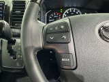 ステアリングスイッチ装備!運転しながら手元でオーディオの操作などができます。