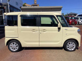 ご成約のおクルマ全て、エンジンオイルを交換してご納車させていただきます!また、点検時に消耗品の状態確認も行い必要に応じて新品交換させていただきます!