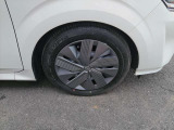 右フロントタイヤ 185/60R16