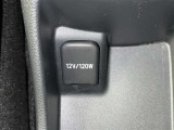 シガーソケット用の充電器が使用可能です!