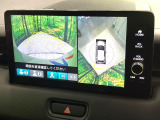 【マルチビューカメラシステム】専用のカメラにより、上から見下ろしたような視点で360度クルマの周囲を確認することができます☆死角部分も確認しやすく、狭い場所での切り返しや駐車もスムーズに行えます。