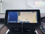 ディスプレイオーディオを装備。スマホとクルマをつなぐことで、これまでのナビに加えて、いろんなサービスが楽しめます。